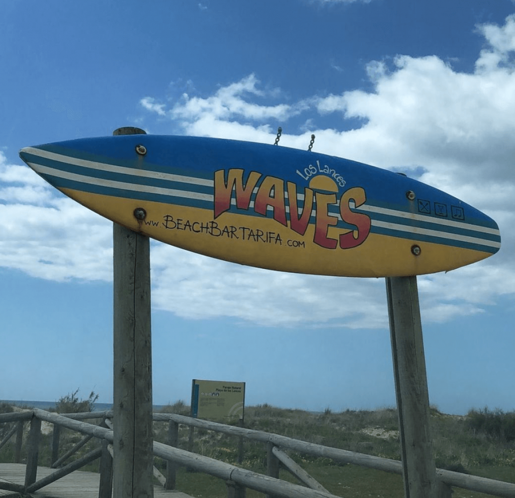 Sign chiringuito Waves: best beach bars Tarifa