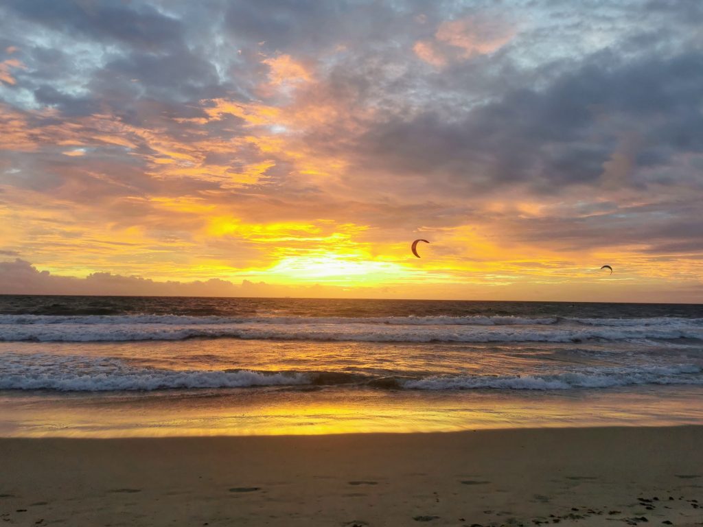 Sunset kitesurfing session