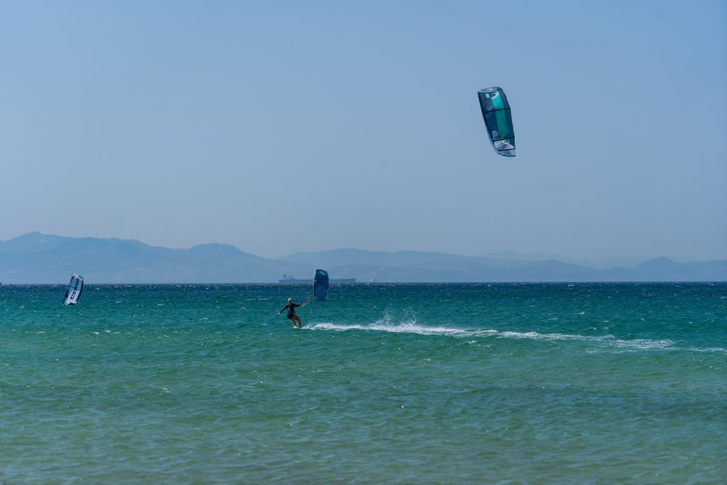 Kite camp: Tarifa Kitesurfing blue water