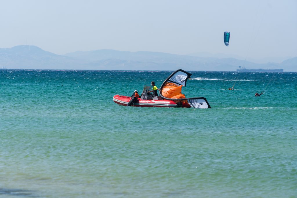 Rescue boats, learning kitesurfing in safety